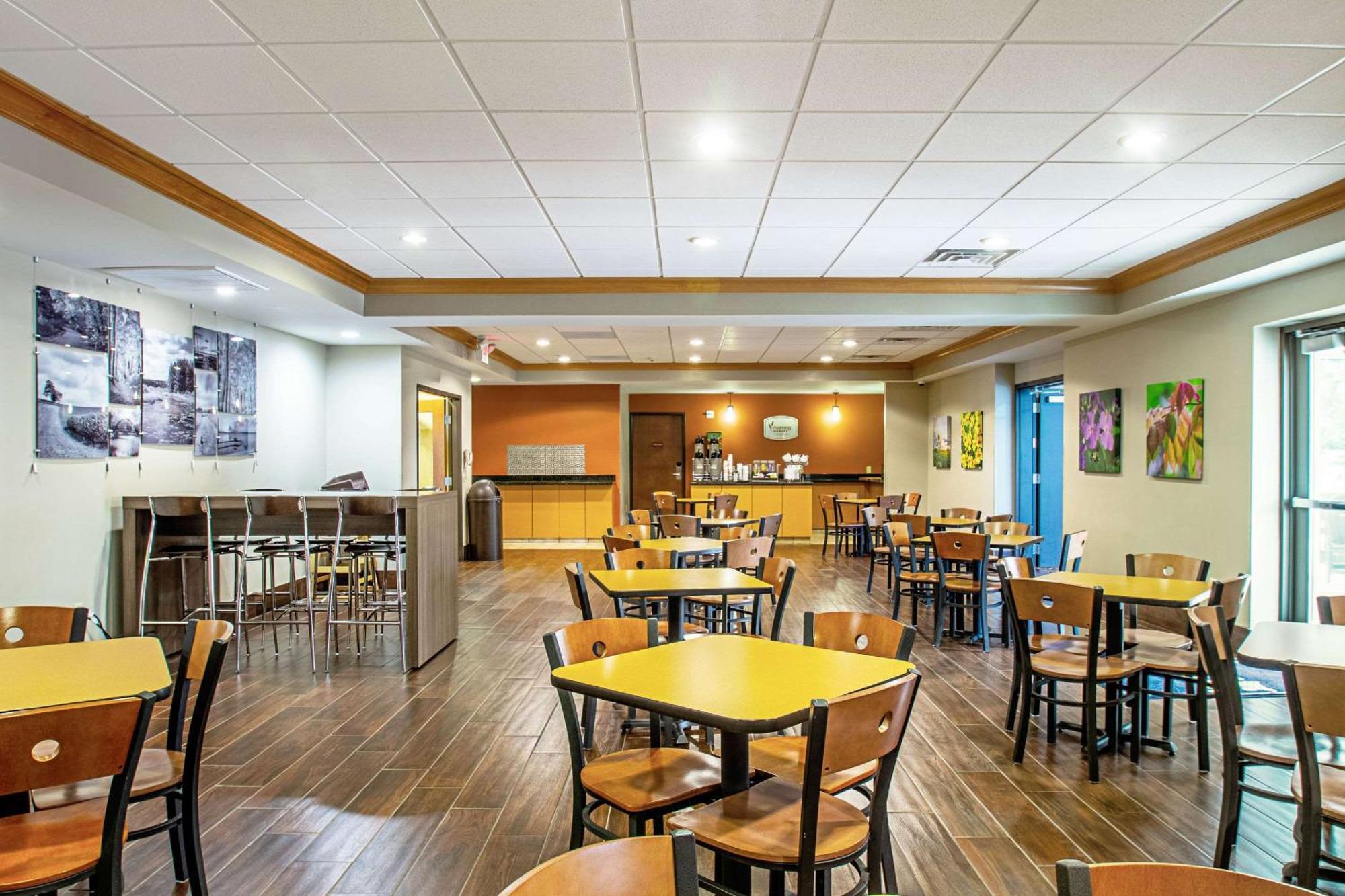 Mainstay Suites Madison - Monona Екстер'єр фото