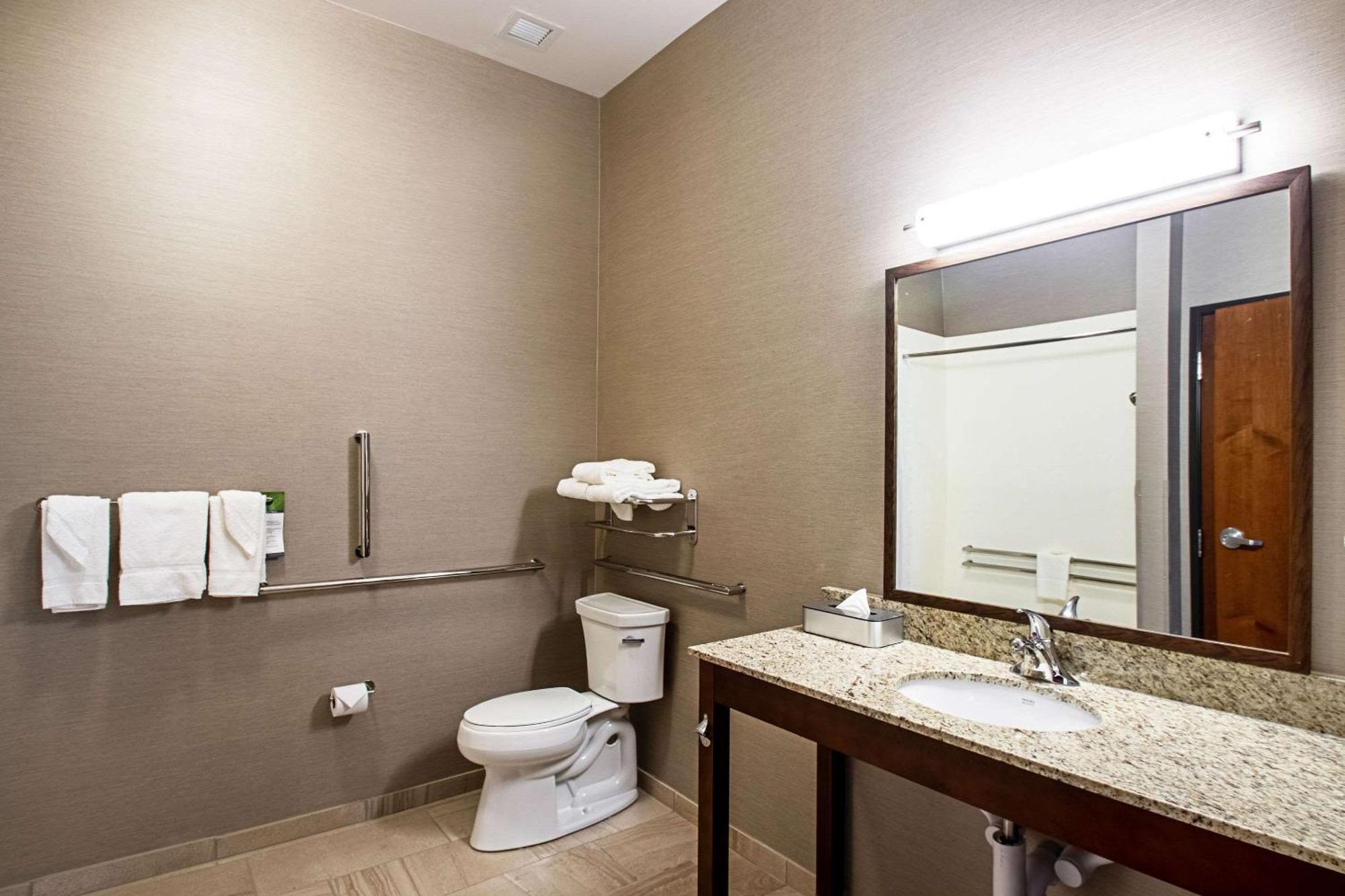 Mainstay Suites Madison - Monona Екстер'єр фото