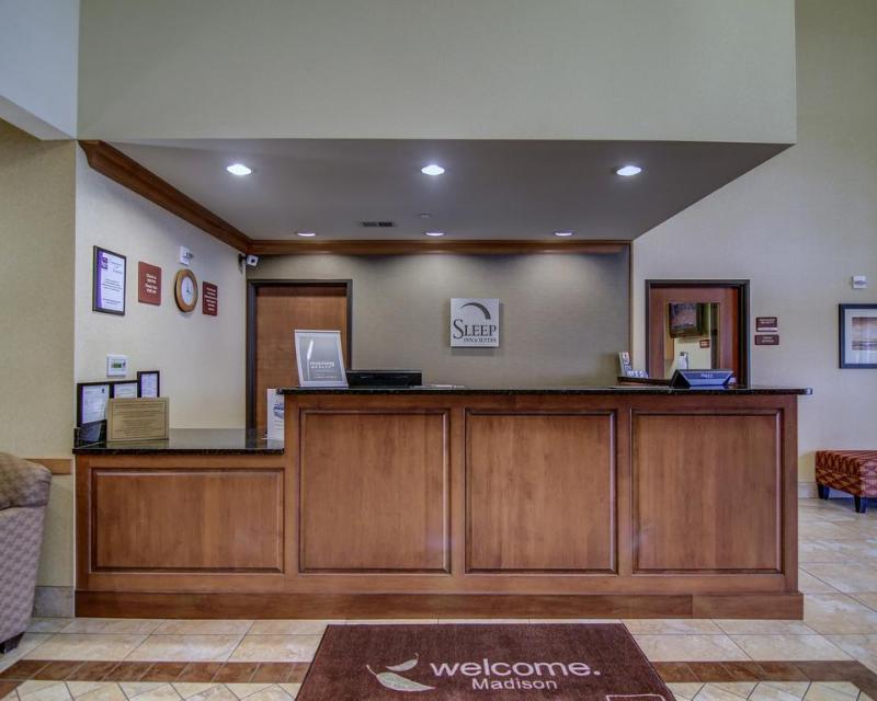 Mainstay Suites Madison - Monona Екстер'єр фото