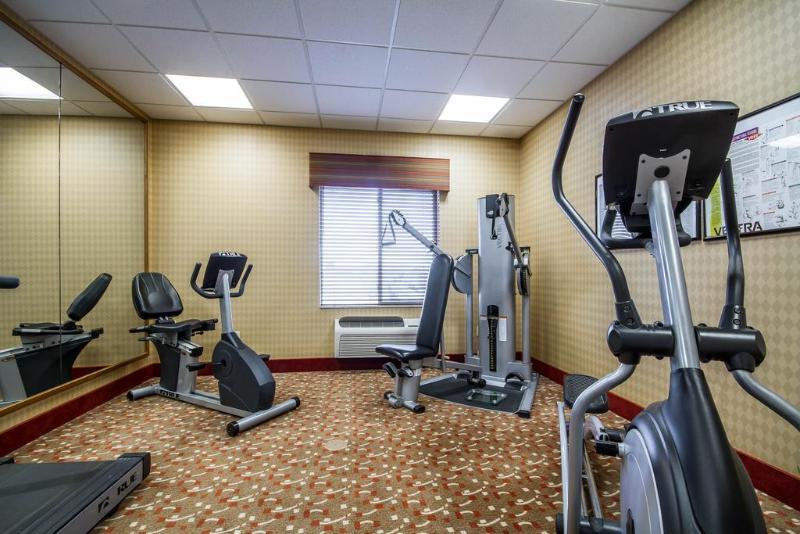 Mainstay Suites Madison - Monona Екстер'єр фото