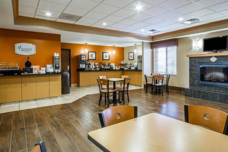 Mainstay Suites Madison - Monona Екстер'єр фото